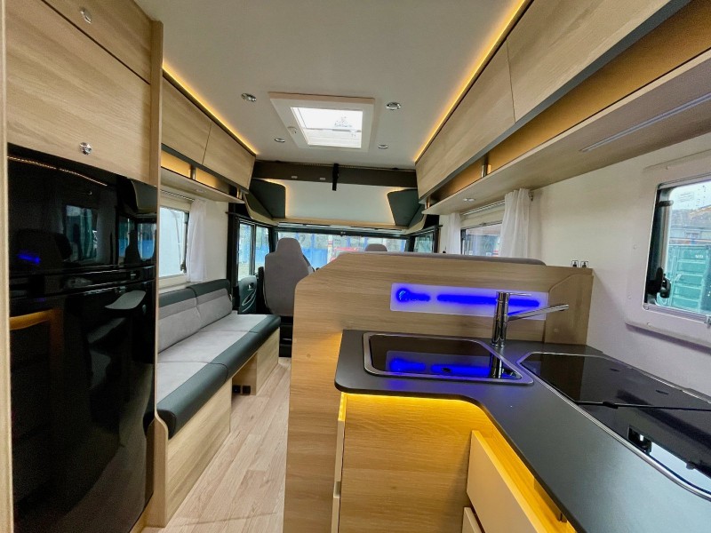 Itineo Itineo SB 700 Motorhome - Bad Zurzach, Switzerland