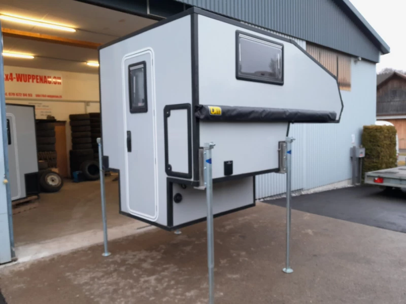 Swiss Compact 140 Annat campingfordon - Wuppenau, Schweiz