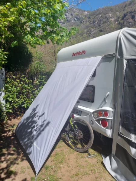 Dethleffs Summer Edition 500 FSK Caravane - Oberkirch, Suisse