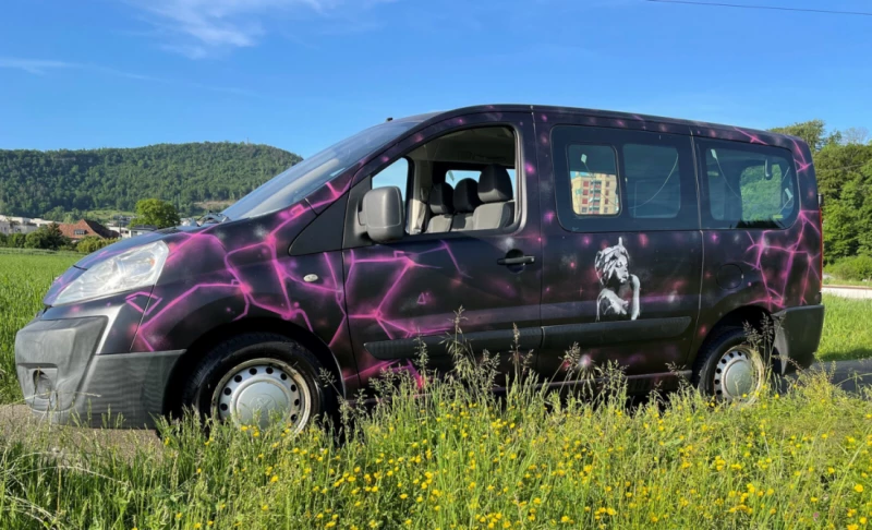 Purple Queen Peugeot Partner Tepee Campingbus - Liestal, Schweiz