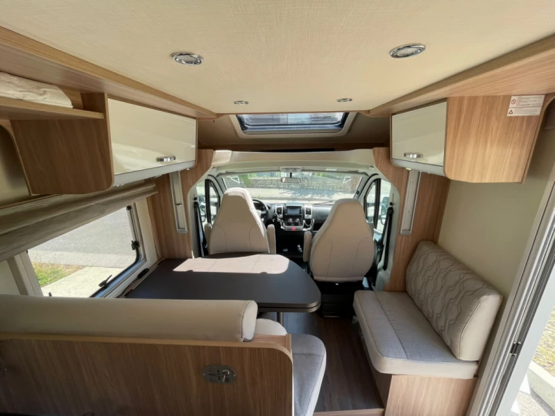 Bürstner IXEO TIME IT 726 G PROFILÉ LIT PAVILLON Wohnmobil - Montmollin, Schweiz