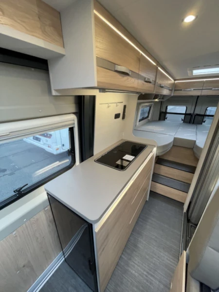 Dethleffs Globetrail 600 DS-RT Campingbus - Ebikon, Schweiz