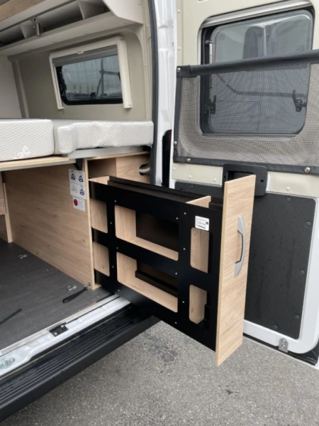 Dethleffs Globetrail 600 DS-RT Campingbus - Ebikon, Schweiz