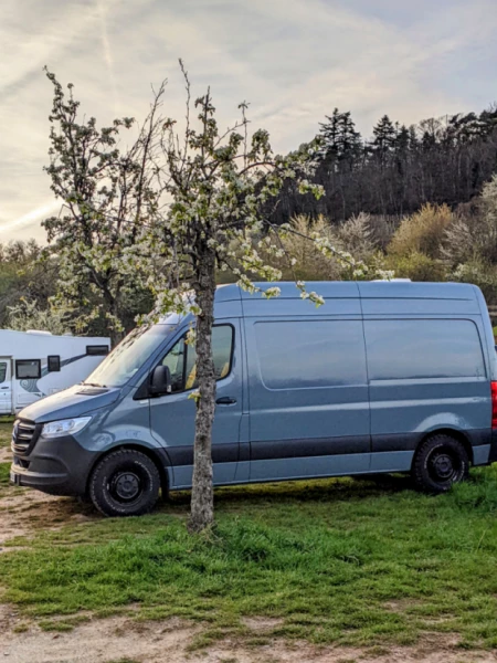 Mercedes Eddie Campingbus - Basel, Schweiz