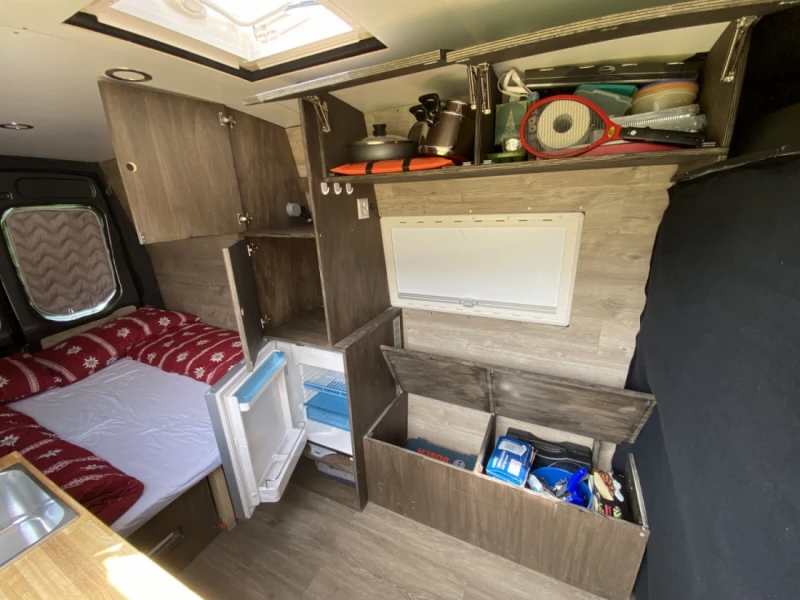 Iveco Daily Campingbus - Stalden, Schweiz