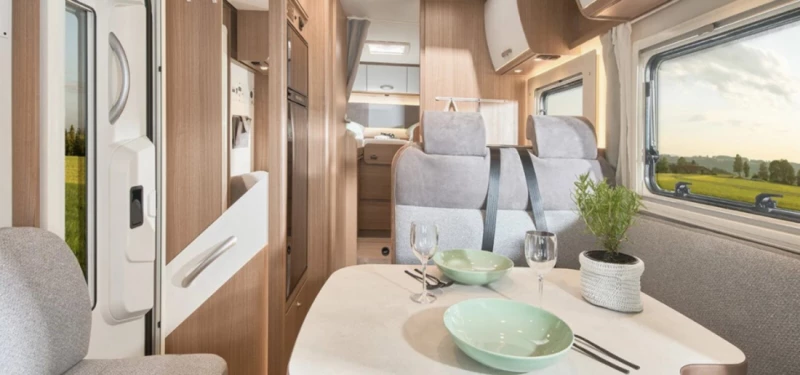 Carado T 447 Wohnmobil - Herrenschwanden (BE), Schweiz