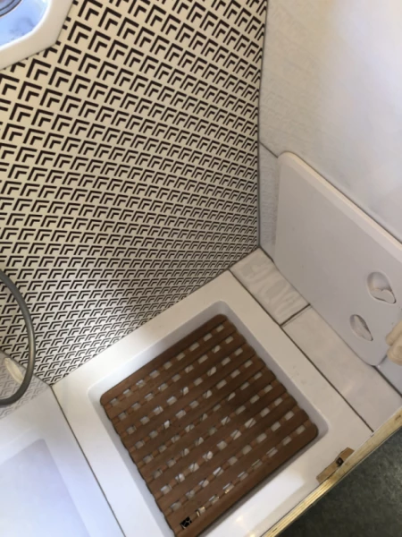 VW Crafter L3H2 Campingbus - Neuchâtel, Schweiz