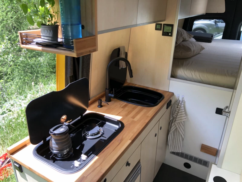 VW Crafter L3H2 Campingbus - Neuchâtel, Schweiz