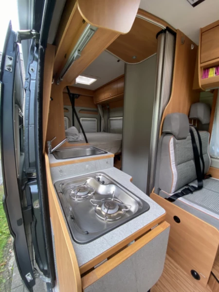 Pössl Roadcruiser Revolution (L: 6 m H: 2.85 m) Campingbus - Oberkirch LU, Schweiz
