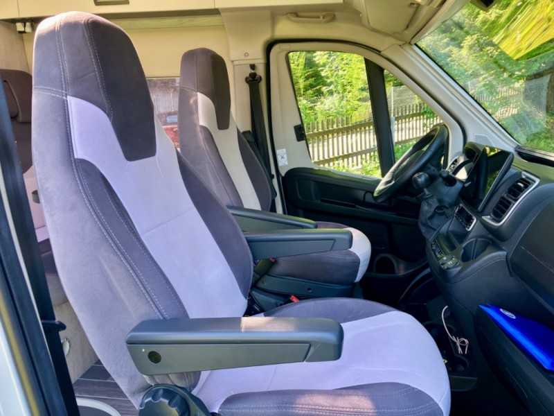 Roller Team Livingstone DUO Sport 2022 Campingbus - Horgen, Schweiz