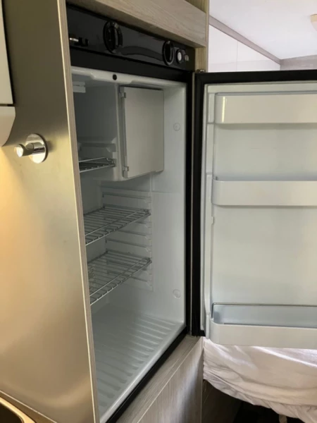 Roller Team Livingstone DUO Sport 2022 Campingbus - Horgen, Schweiz