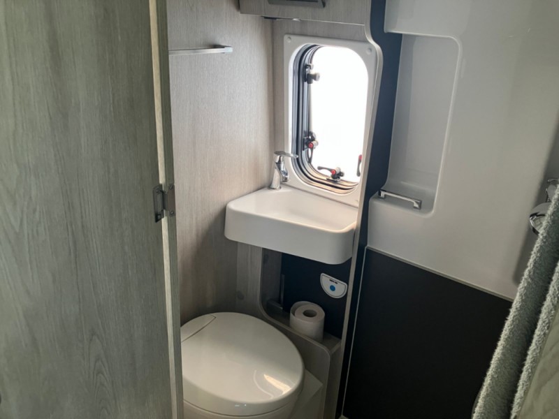 Roller Team Livingstone DUO Sport 2022 Campingbus - Horgen, Schweiz