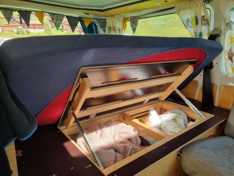 VW VW T5 Campingbus - Bigenthal, Schweiz