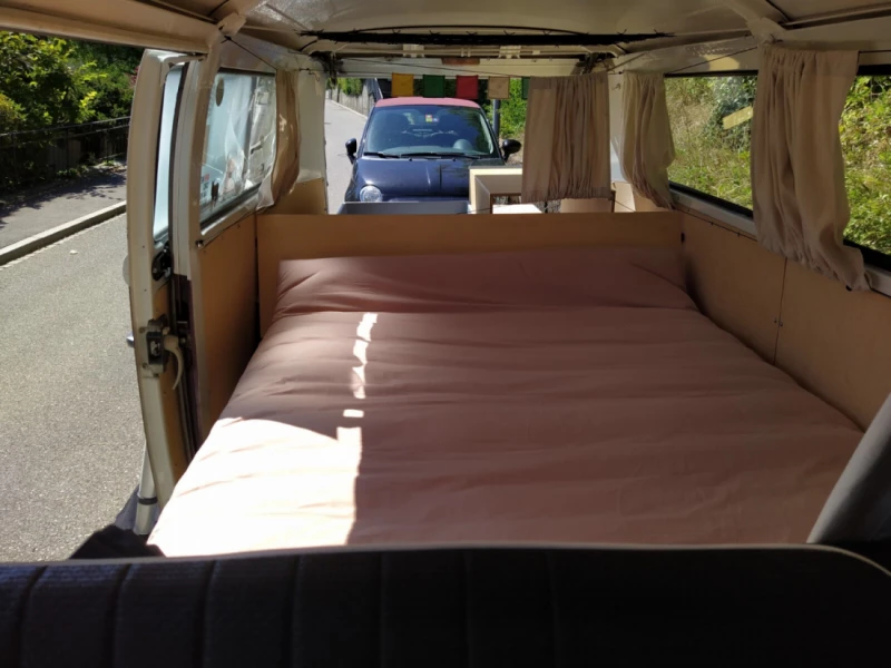 VW Typ 2_T2a Campingbus - Würenlingen, Schweiz