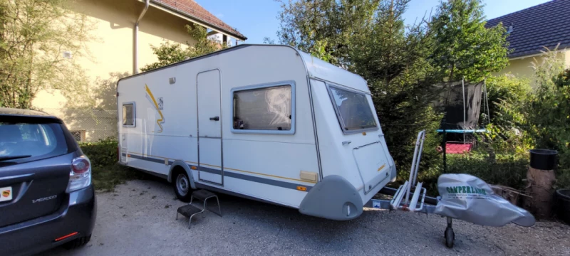 Knaus Südwind 500 Wohnwagen - Laupen, Schweiz