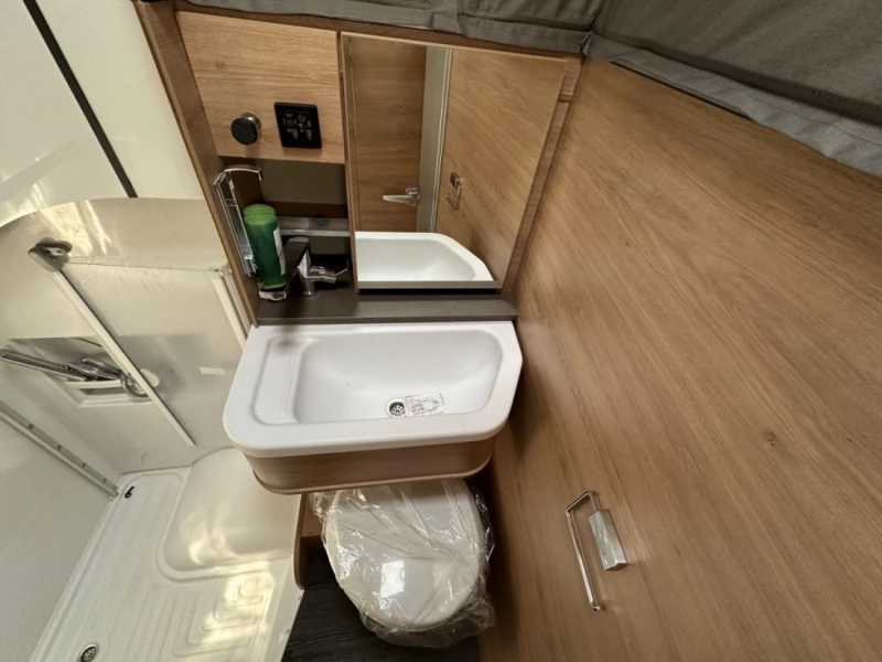 Knaus Tourer CUV CUVISION 500 MQ Motorhome - Ebikon, Switzerland