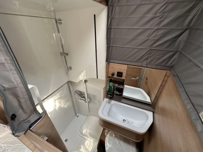 Knaus Tourer CUV CUVISION 500 MQ Motorhome - Ebikon, Switzerland