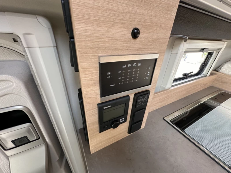 Knaus Tourer CUV CUVISION 500 MQ Motorhome - Ebikon, Switzerland