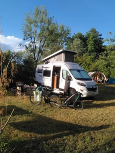 Pössl Summit 600 Plus Camping-car - Saint Blaise, Suisse