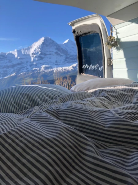 Nissan Kubistar Campingbus - Hünibach, Schweiz