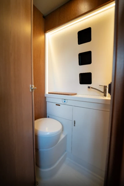 Weinsberg Fiat Ducato Weinsberg Cara Bus 600 DQ Campingbus - Oftringen, Schweiz