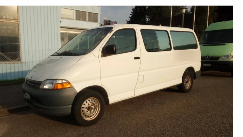 Toyota Hi Ace Campingbus - Ettingen, Schweiz