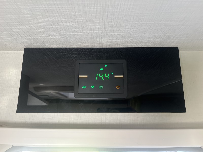 Sterckeman Starlett Comfort 476 PE Kid's Matkailuvaunu - Götighofen, Sveitsi