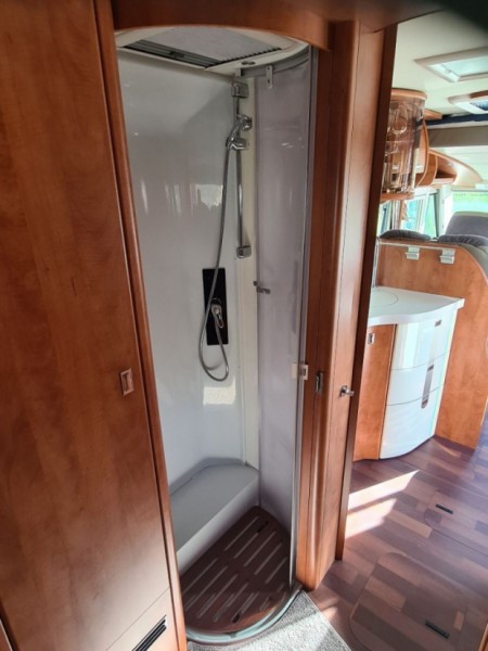 Carthago Chic C-line XL 5,8Q Wohnmobil - Enköping, Schweden