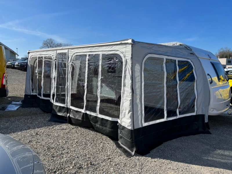 Bürstner Averso 520TK Wohnwagen - Erlen, Schweiz