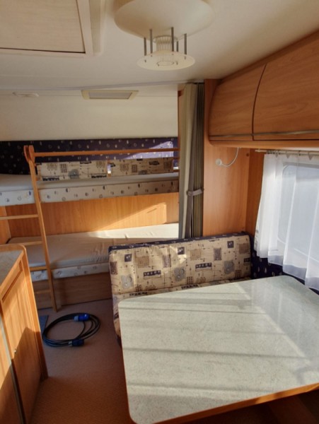 Bürstner Ventana 540 TK Wohnwagen - Berken, Schweiz