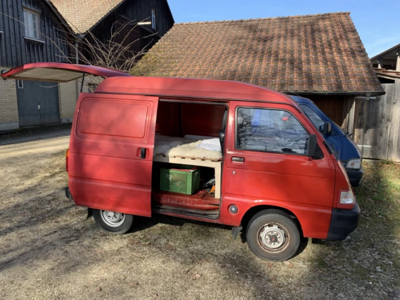 Daihatsu Hijet Campingbus - Zürich, Schweiz