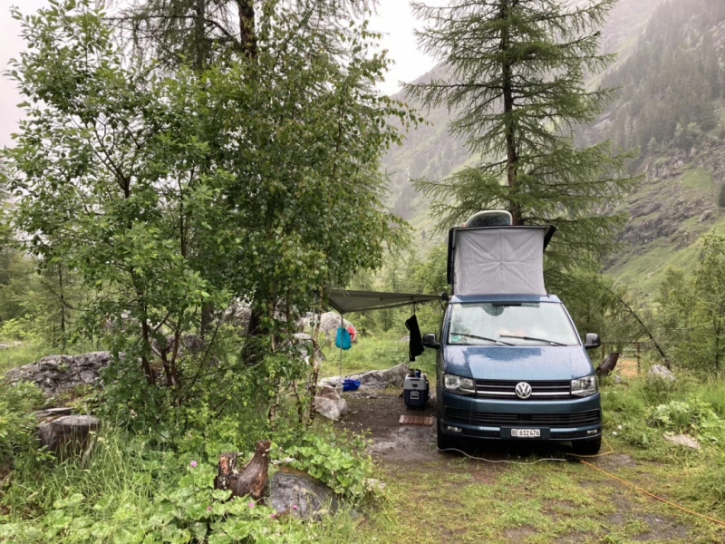 VW California Beach T6 Campingbus - Büren an der Aare, Schweiz