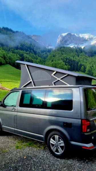 VW California 6.1 Ocean Retkeilyauto - Nyon, Sveitsi
