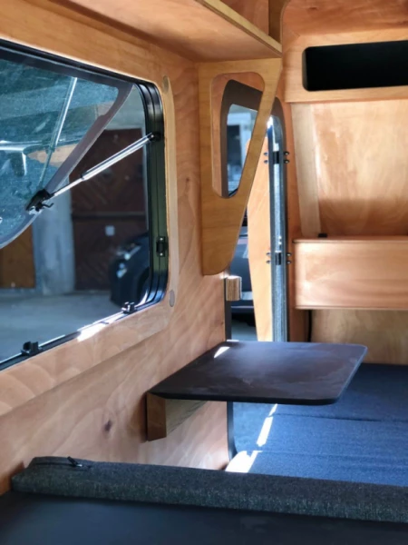 Seeberg Pro Wohnwagen - Merzligen, Schweiz