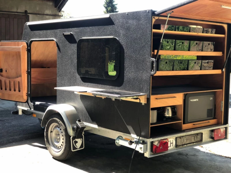 Seeberg Pro Wohnwagen - Merzligen, Schweiz