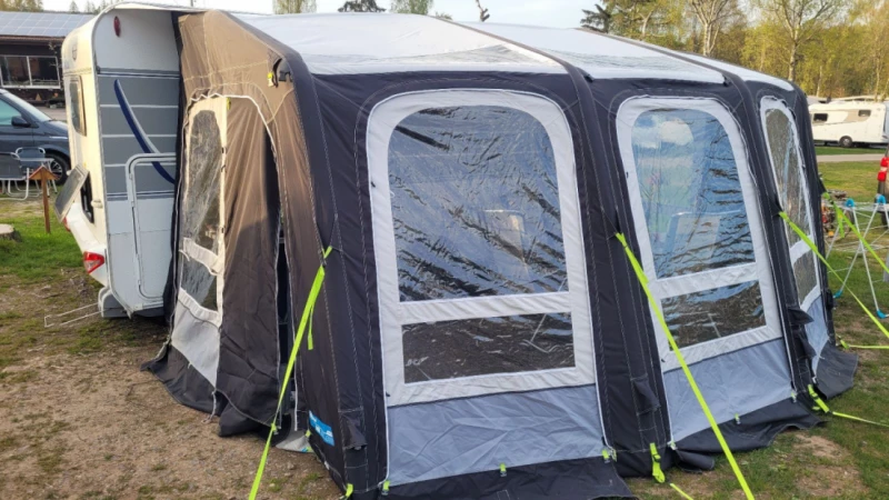 Caravelair Antares Luxe 486 Caravane - Nänikon, Suisse