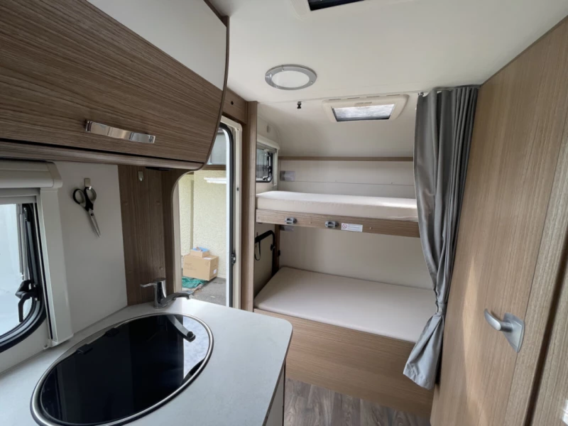 Carado Capron A461 Wohnmobil - Schmerikon, Schweiz