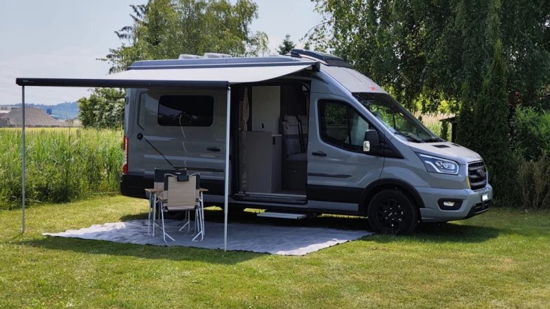 LMC Innovan 590 Campingbus - Birrhard, Schweiz