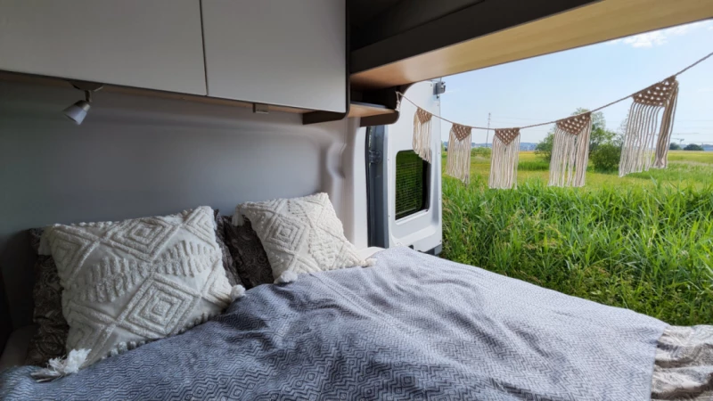 LMC Innovan 590 Campingbus - Birrhard, Schweiz
