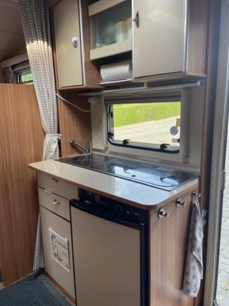 Bürstner Averso 510 TK Wohnwagen - Schmitten, Schweiz