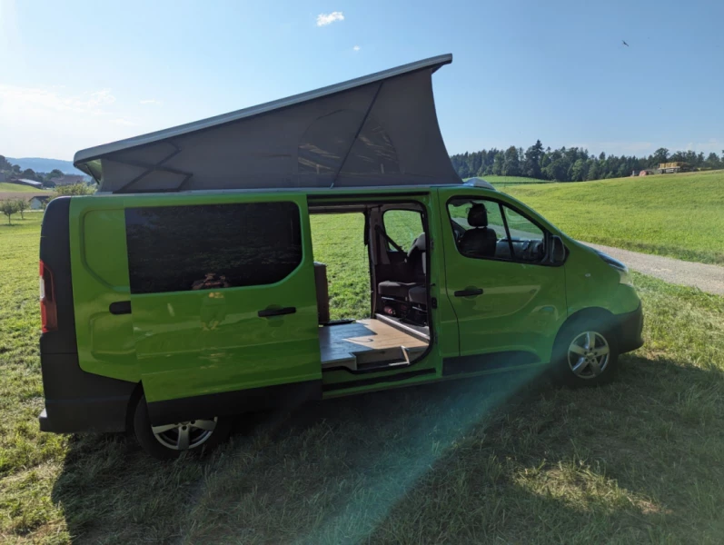 Renault Trafic, long-wheel base Campingbus - Freudwil, Schweiz