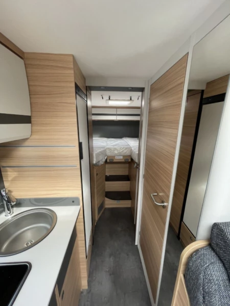 Dethleffs Globebus I 6 Wohnmobil - Baar, Schweiz