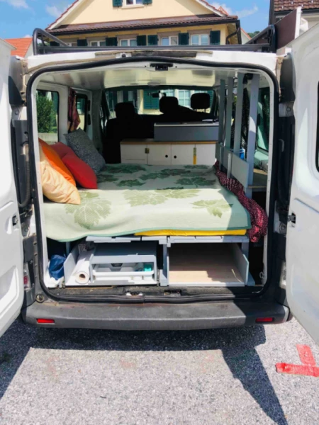 Renault Trafic T29 Campingbus - Wald ZH, Schweiz