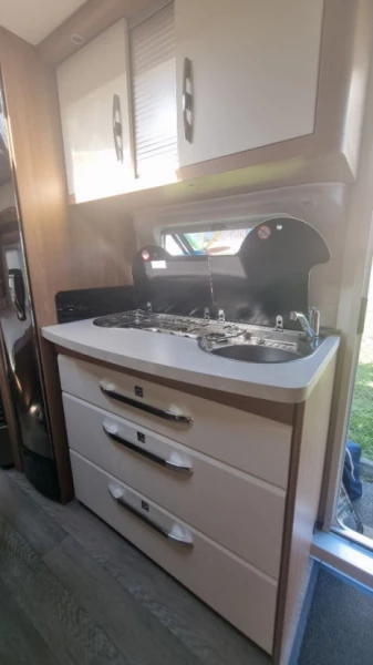Hobby KMFe 560 Deluxe Wohnwagen - Sempach, Schweiz