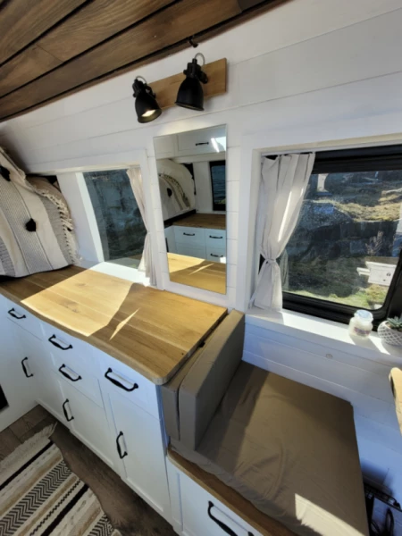 Ford Transit L3H2, 330 Campingbus - Saint-Aubin, Schweiz