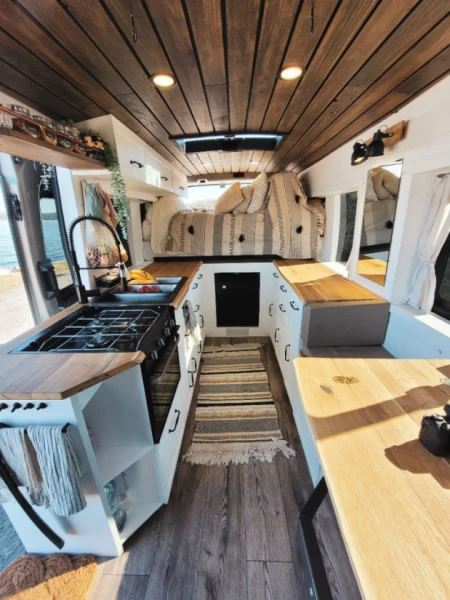 Ford Transit L3H2, 330 Campingbus - Saint-Aubin, Schweiz