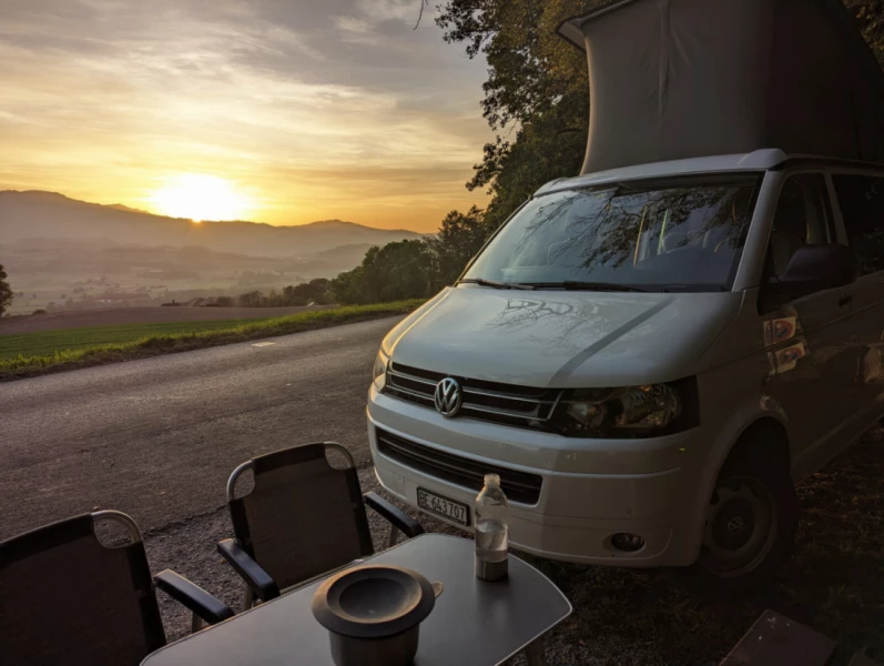 VW California Beach Campingbus - Uetendorf, Schweiz