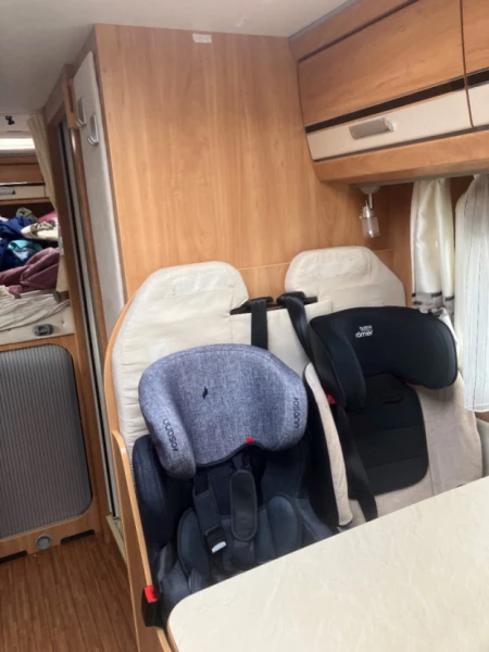 Dethleffs Globebus I11 Wohnmobil - Dübendorf, Schweiz