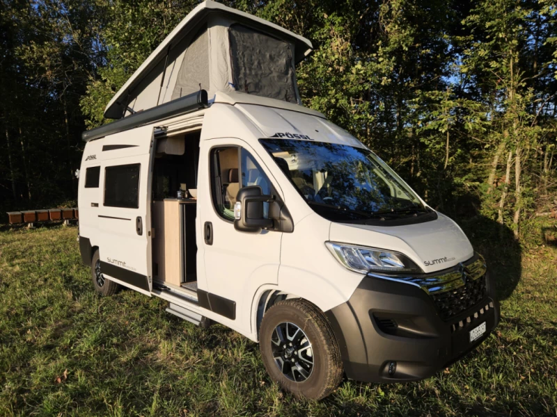 Pössl Summit 600 Plus Wohnmobil - Echallens, Schweiz