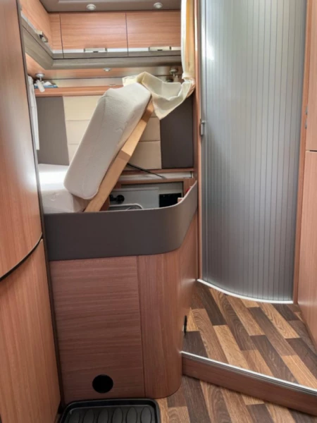 Knaus SkyWave Wohnmobil - Kaltenbach, Schweiz